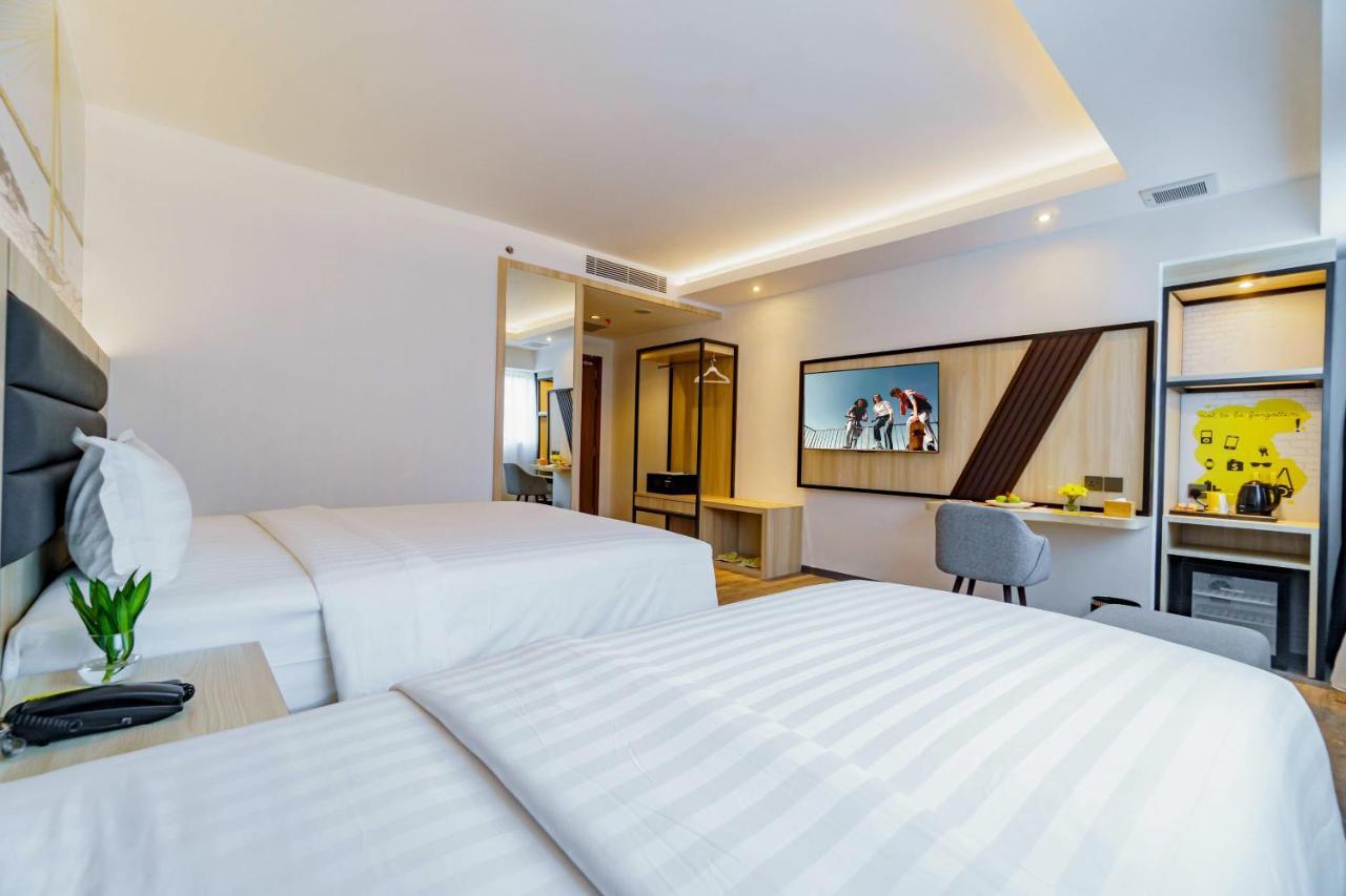 Yello Hotel Harbour Bay Нагоя Экстерьер фото